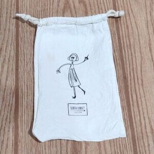 Off-White  Drawstring Protection Storage Dust Bag  6 x 9.5-in, in good Condition
